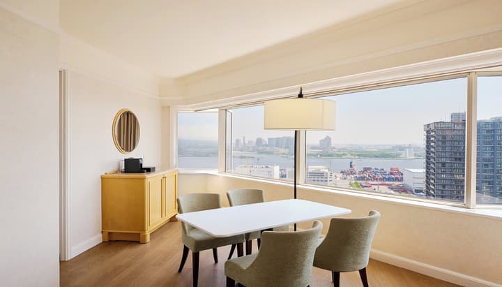 ANA Holiday Inn Tokyo Bay by IHG