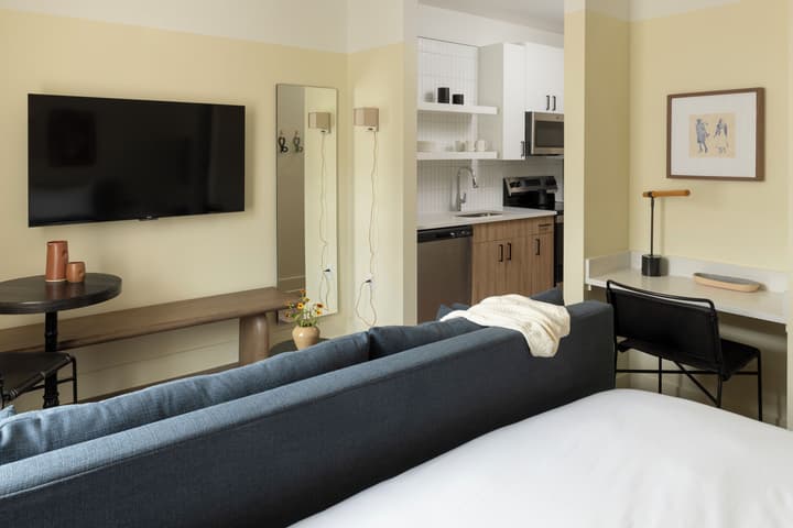 Mint House Nashville Marathon Village by Kasa