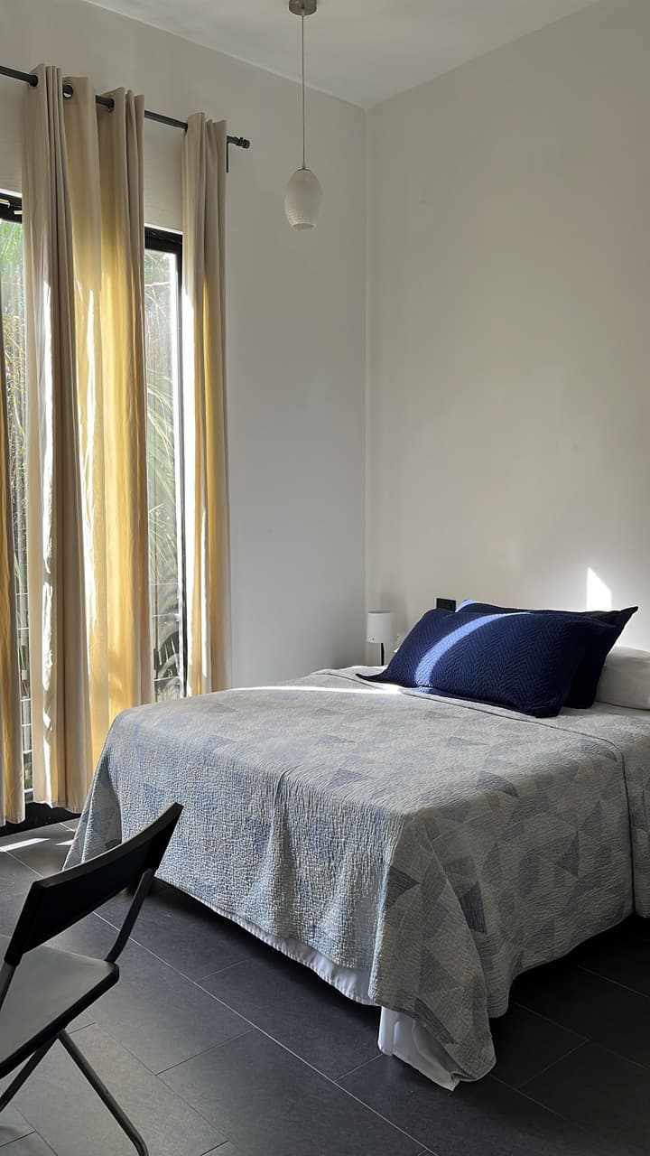 MANAYA Bed & Breakfast
