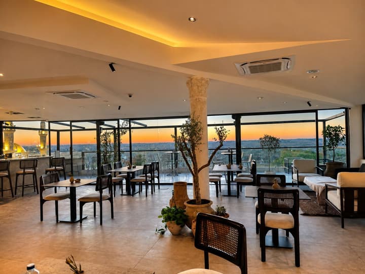 Saint John Hotel