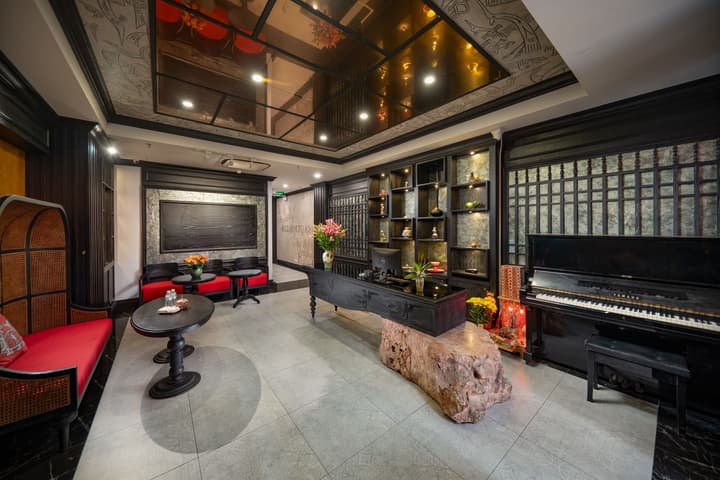 Royal Signature Hotel Hanoi