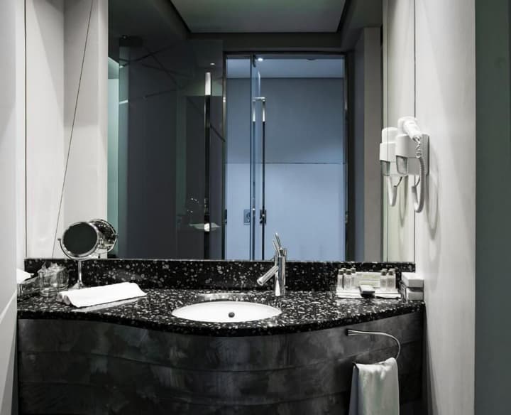 Nobel Zira Hotel