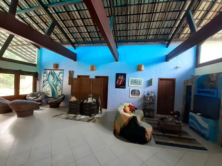 AMAZON HOME AND JUNGLE TRIPS
