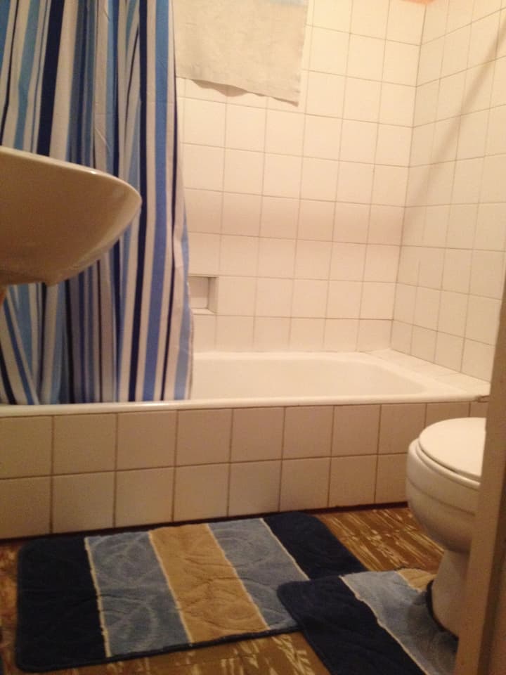 15 min from airport in kingston jamaica