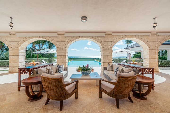 Oceanfront Luxury Villa With Amazing Staff
