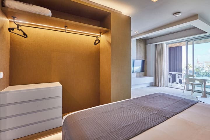 Silken Atlantis Suite – Holiday Homes
