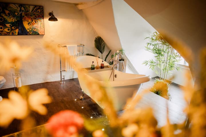 Corner House