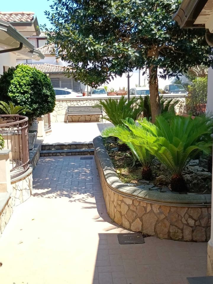 HOTEL LA FAYETTE LICOLA