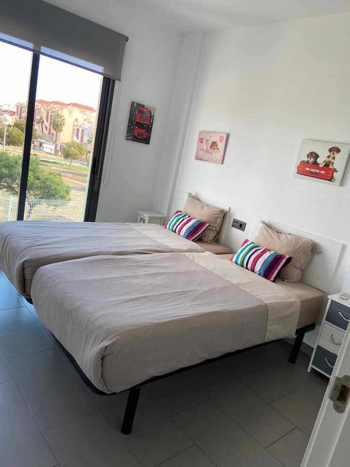 Comfortable Apartment Close to Beach