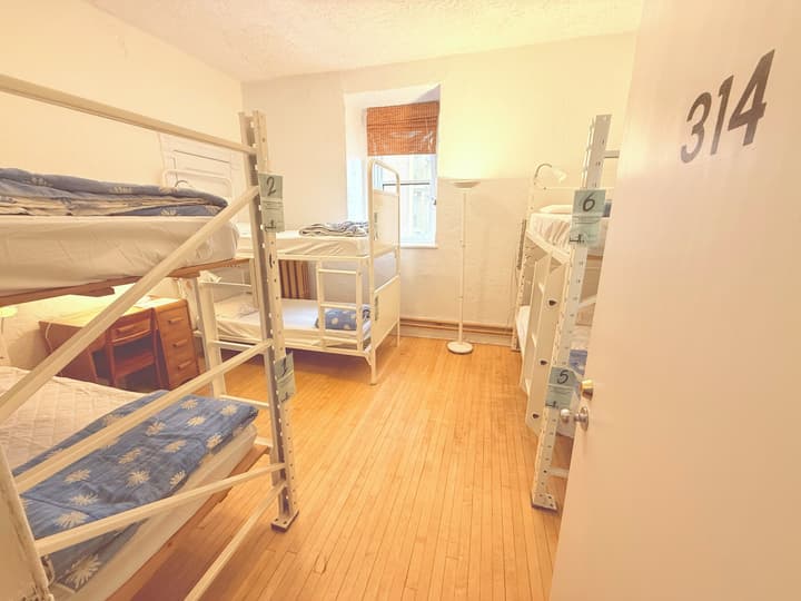 Auberge du Plateau - Hostel