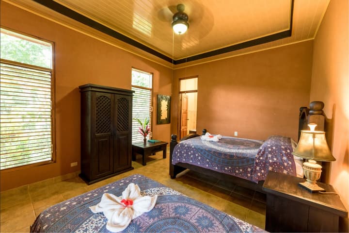 Luna Lodge