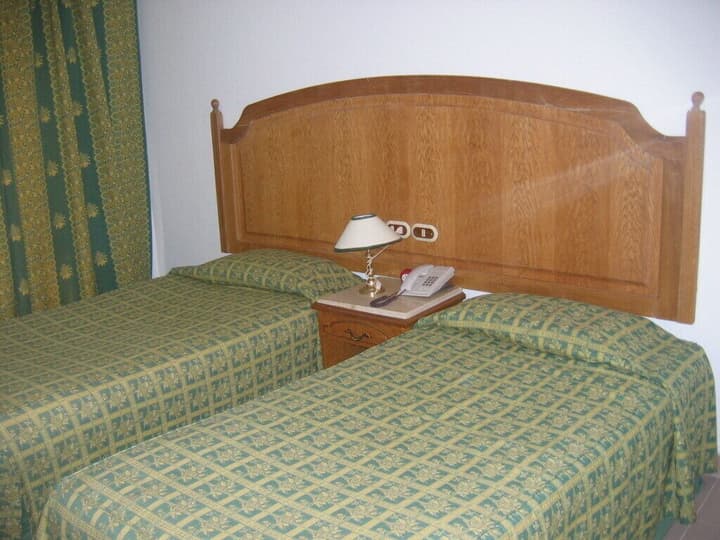 Catherine Plaza Hotel