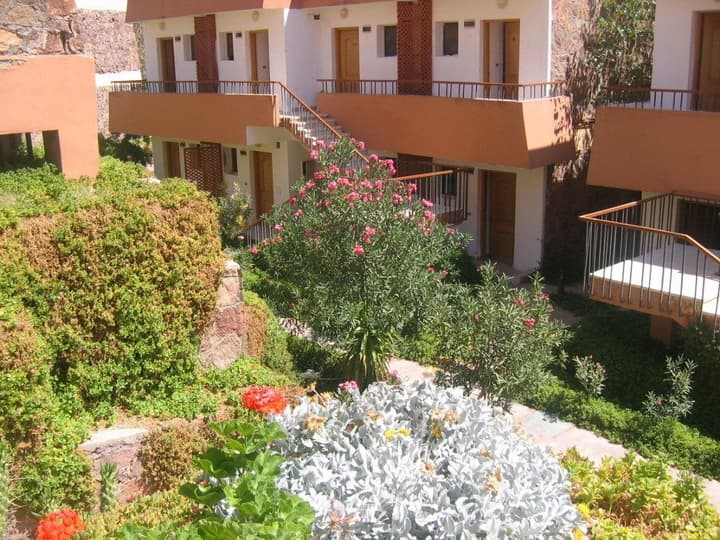 Catherine Plaza Hotel