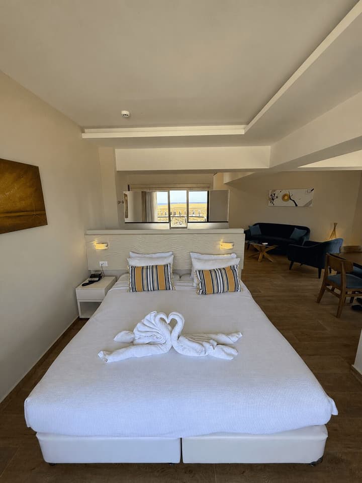Sunny Days Hotel