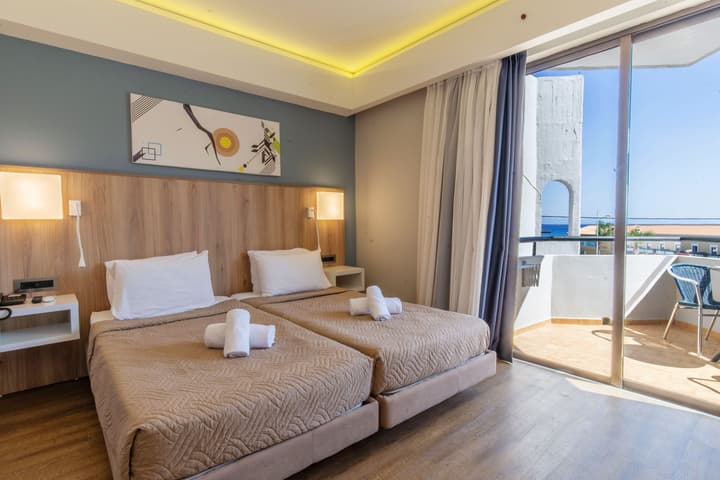 Sunny Days Hotel