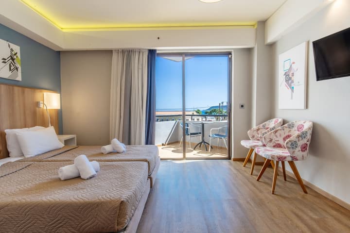 Sunny Days Hotel