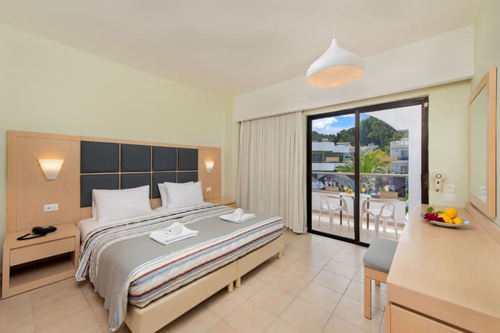 Sunny Days Hotel