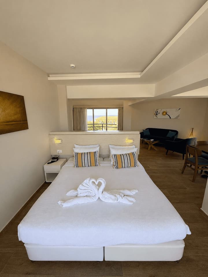 Sunny Days Hotel