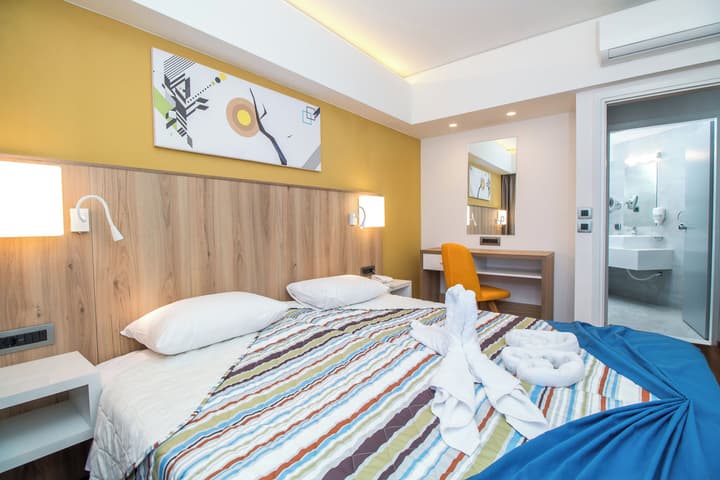 Sunny Days Hotel