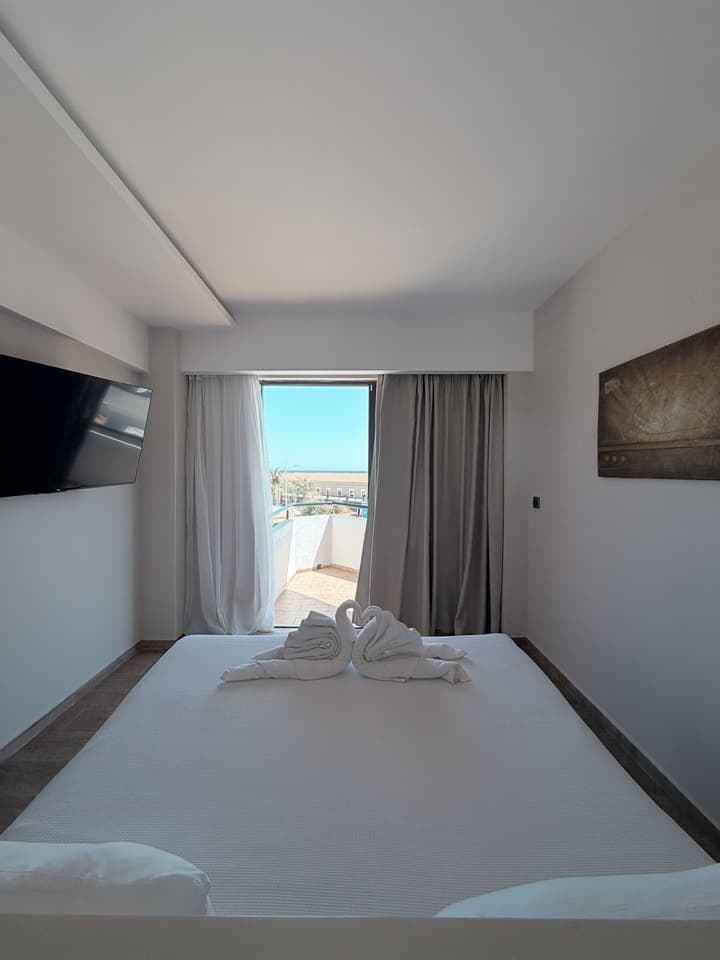 Sunny Days Hotel