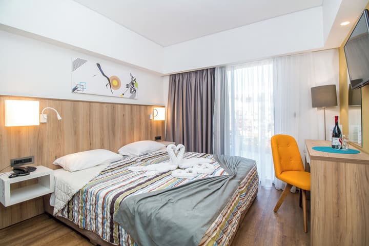 Sunny Days Hotel
