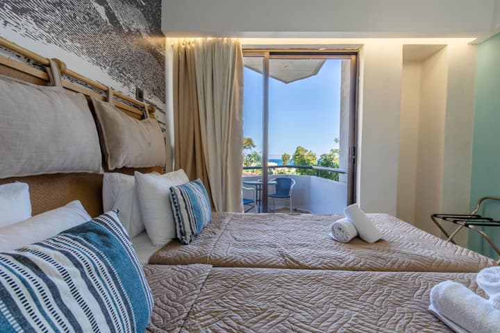 Sunny Days Hotel