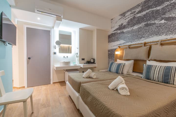 Sunny Days Hotel