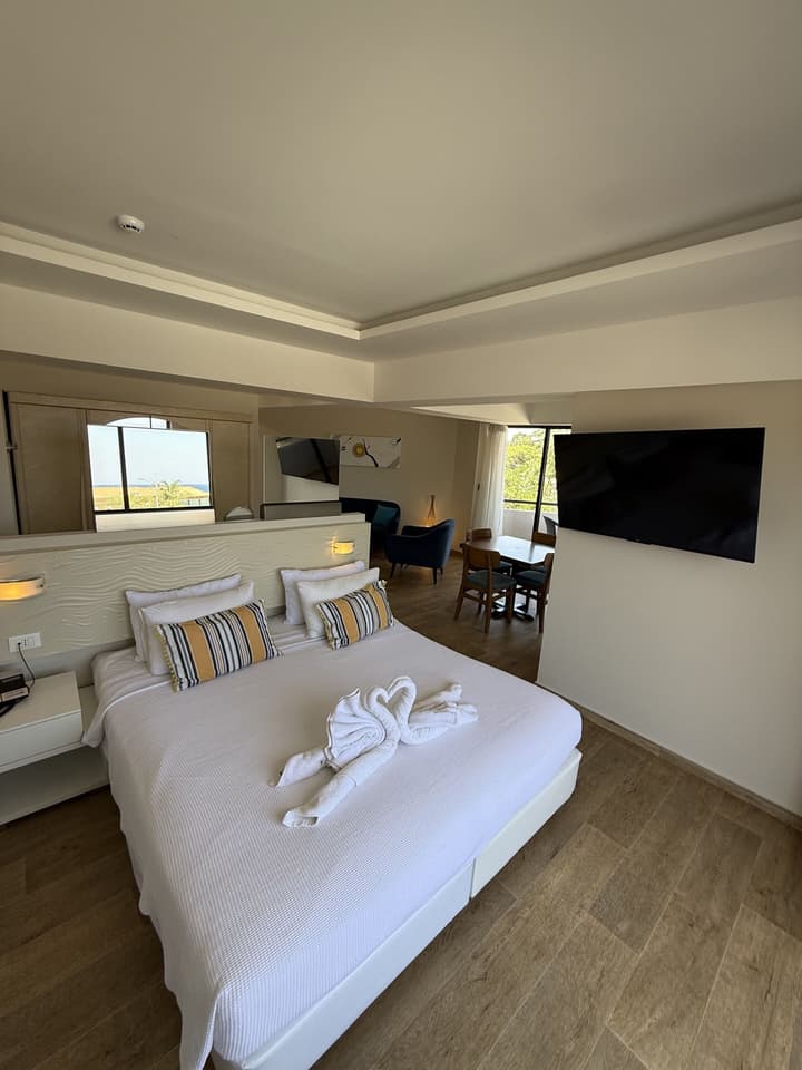 Sunny Days Hotel