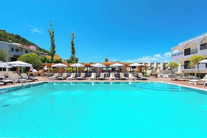 Sunny Days Hotel