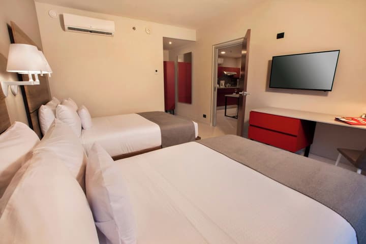 City Express Plus by Marriott Cabo San Lucas