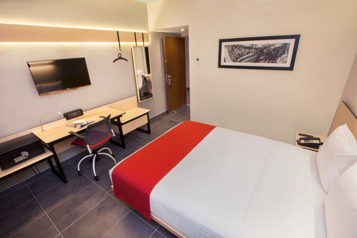City Express Plus by Marriott Cabo San Lucas