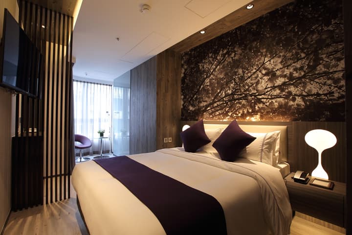The Perkin Hotel