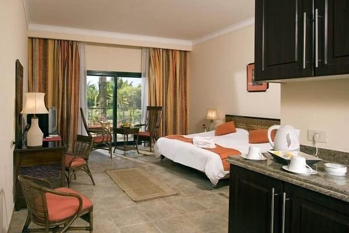 Swiss Inn Plaza