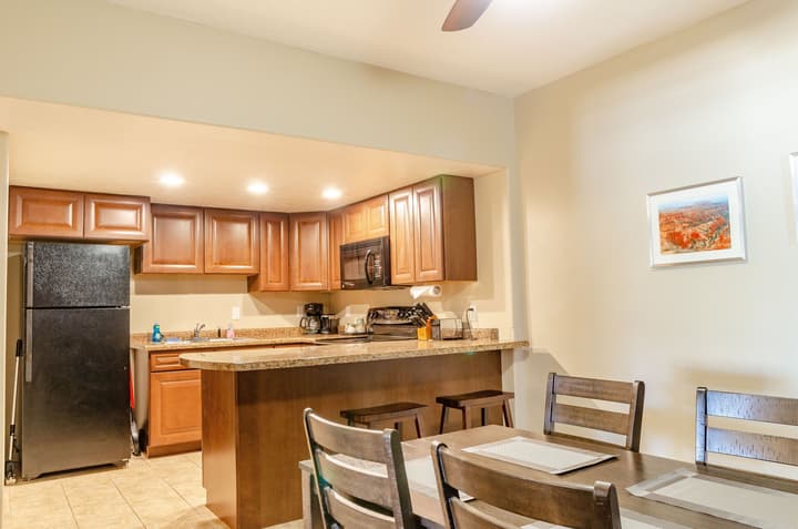 Mountain Ridge Cabins and Lodging