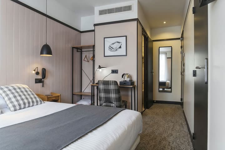 Hotel SUB