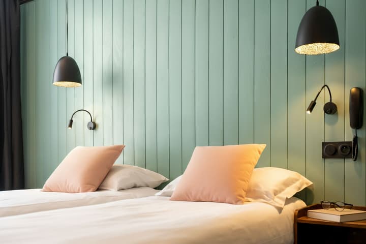Hotel SUB