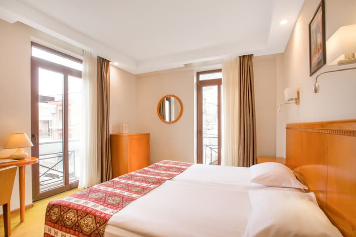 Urban Boutique Hotel