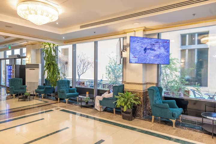 Sapphire Plaza Hotel