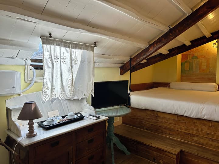 Loriet Hotel