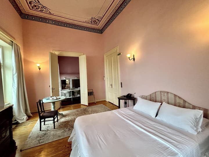 Loriet Hotel
