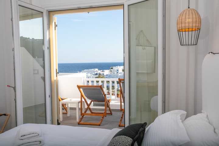 The George Hotel
