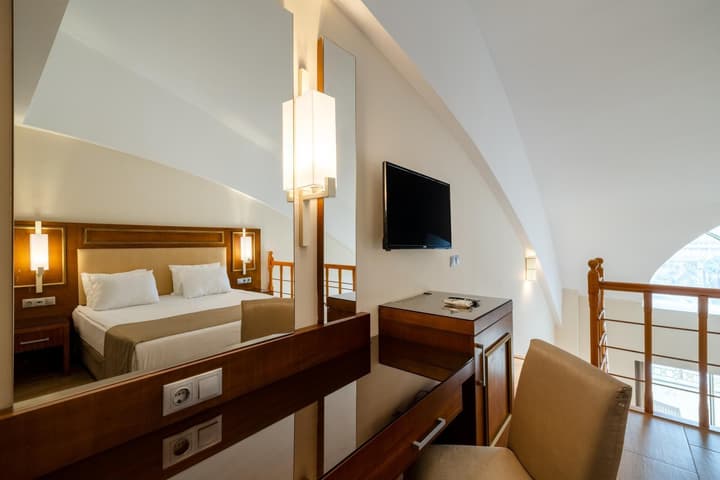 Crystal Prestige Pearl Collection - All inclusive