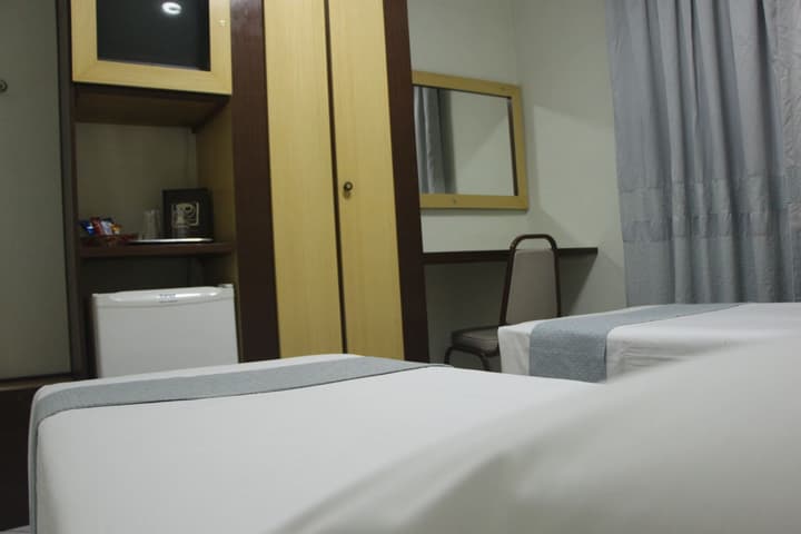 David Plaza Hotel