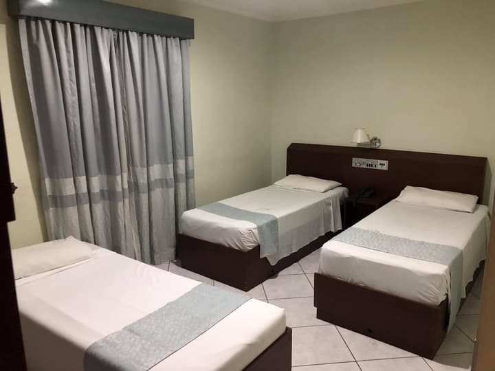 David Plaza Hotel