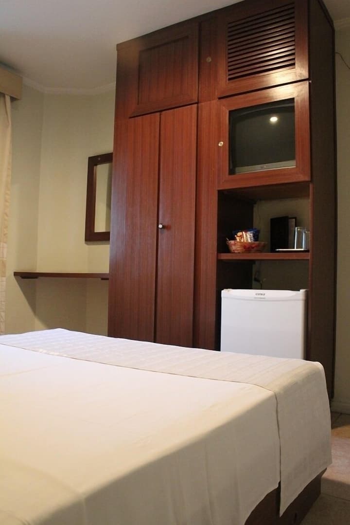 David Plaza Hotel