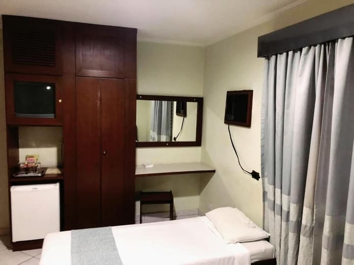 David Plaza Hotel