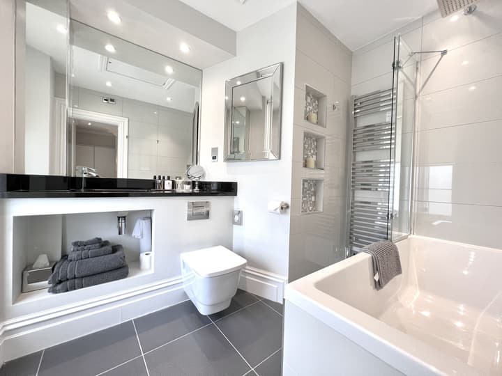 Tavistock House Hotel
