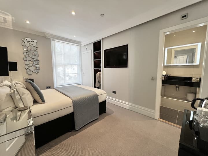 Tavistock House Hotel