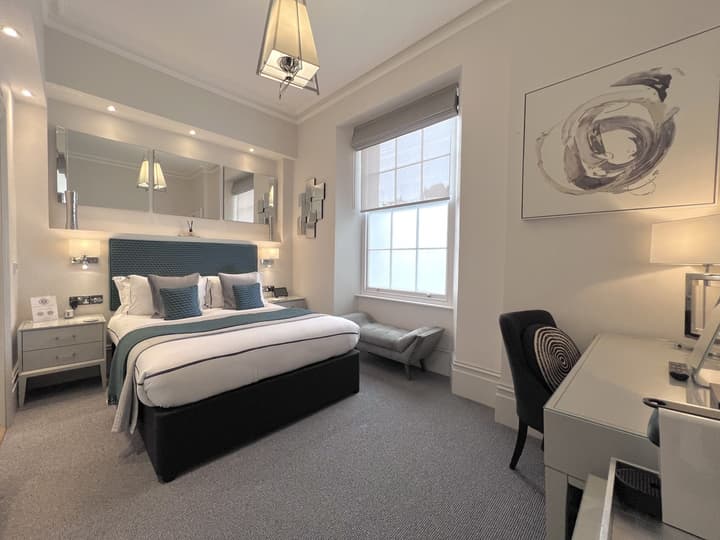 Tavistock House Hotel