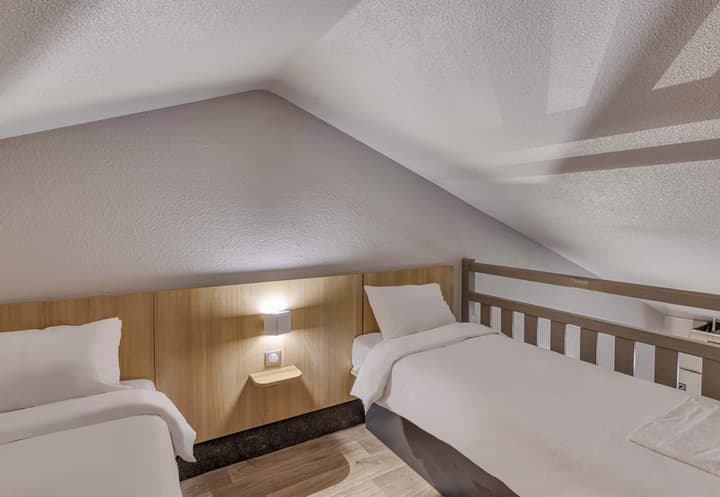 B&B HOTEL Bordeaux Lormont